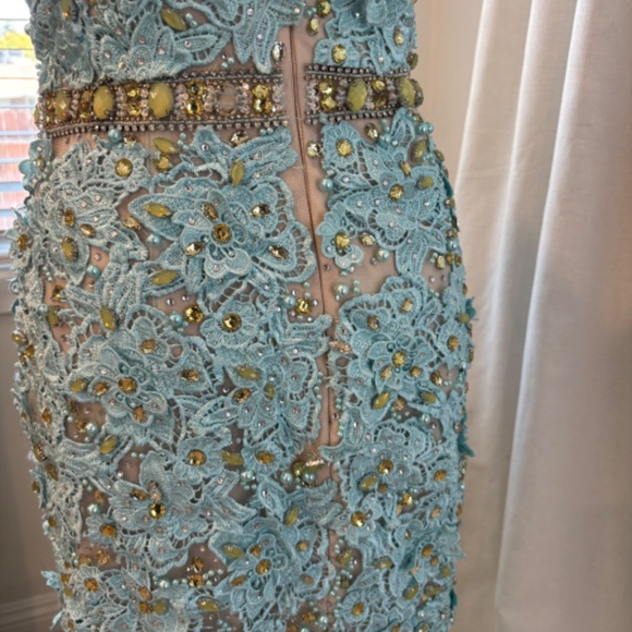 Evening gown - Picture 2 of 9